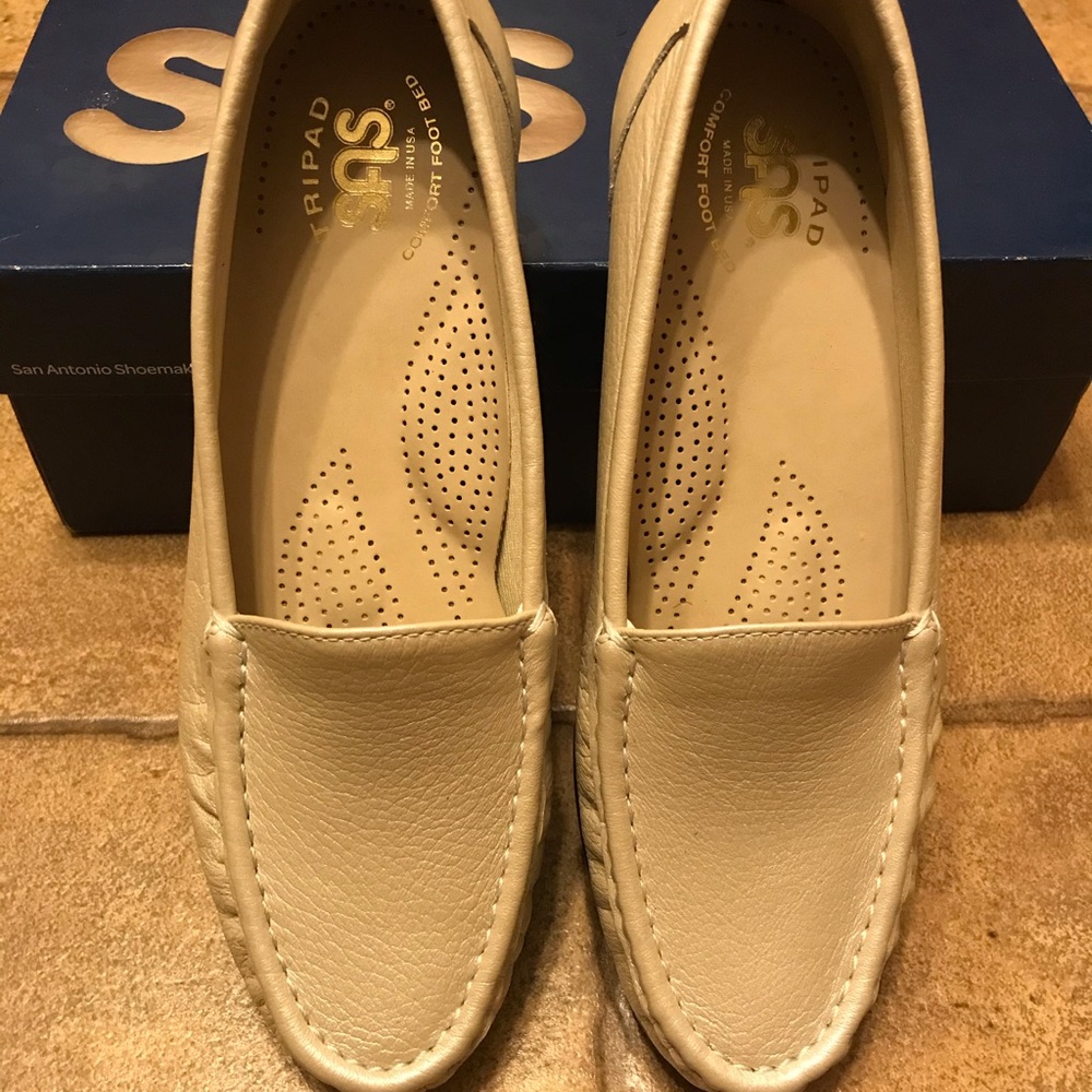 SAS: Simplify Pearl Bone Shoes